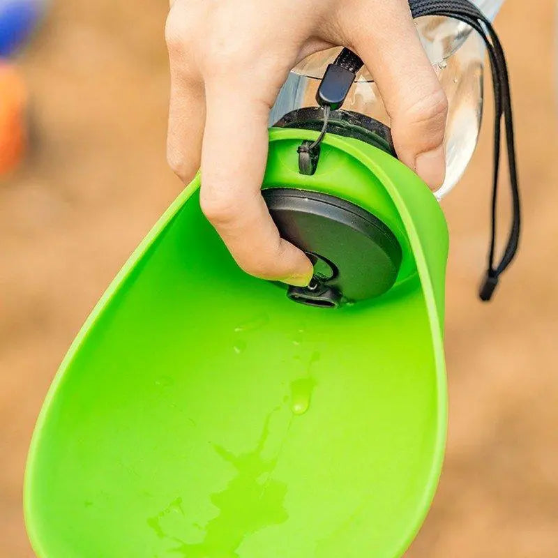 AquaSiti Portable Dog Water Bottle – 680ml Travel Dispenser